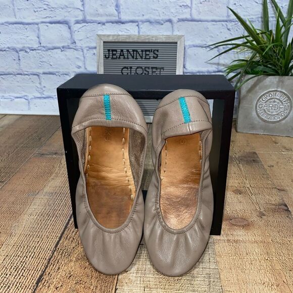 Tieks by Gavrieli Beige Ballet Flats Size 8 Foldabale Leather - Picture 8 of 10